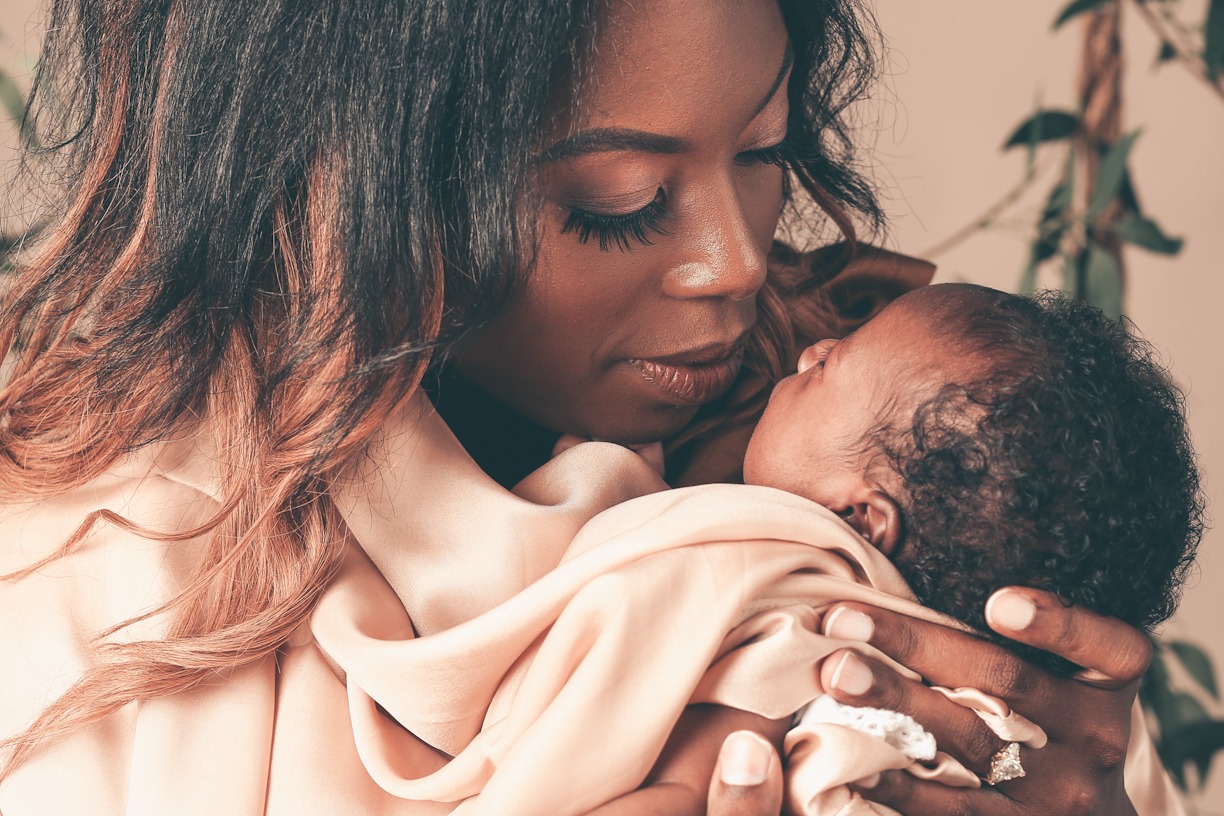 mother-holding-her-child